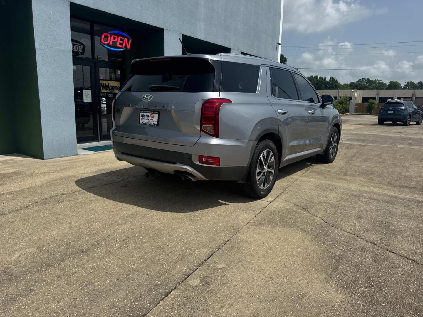 2020 Silver /Black Hyundai Palisade SEL FWD (KM8R24HE1LU) , Automatic transmission, located at 6904 Johnston St., Lafayette, LA, 70503, (337) 988-1960, 30.143589, -92.100601 - Photo#13