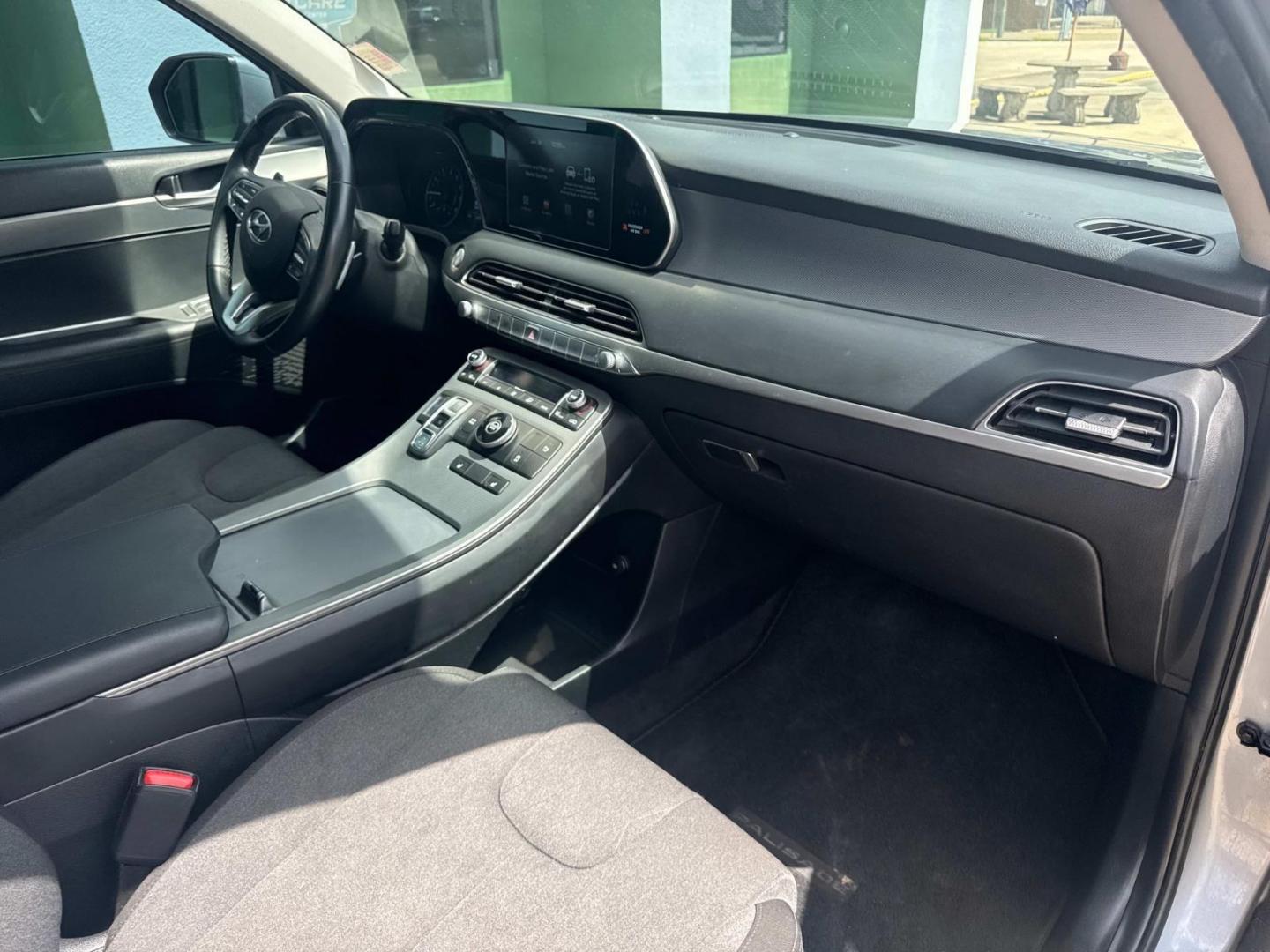 2020 Silver /Black Hyundai Palisade SEL FWD (KM8R24HE1LU) , Automatic transmission, located at 6904 Johnston St., Lafayette, LA, 70503, (337) 988-1960, 30.143589, -92.100601 - Photo#19