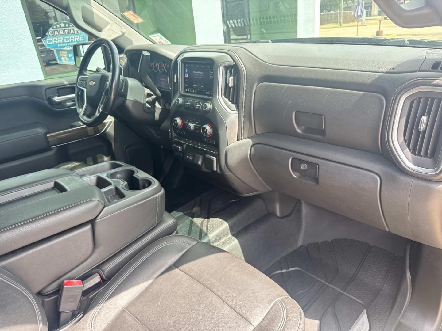 2019 Black /Jet Black Chevrolet Silverado 1500 2WD Crew Cab 147 LT (3GCPWCEKXKG) , N/A transmission, located at 6904 Johnston St., Lafayette, LA, 70503, (337) 988-1960, 30.143589, -92.100601 - Photo#18