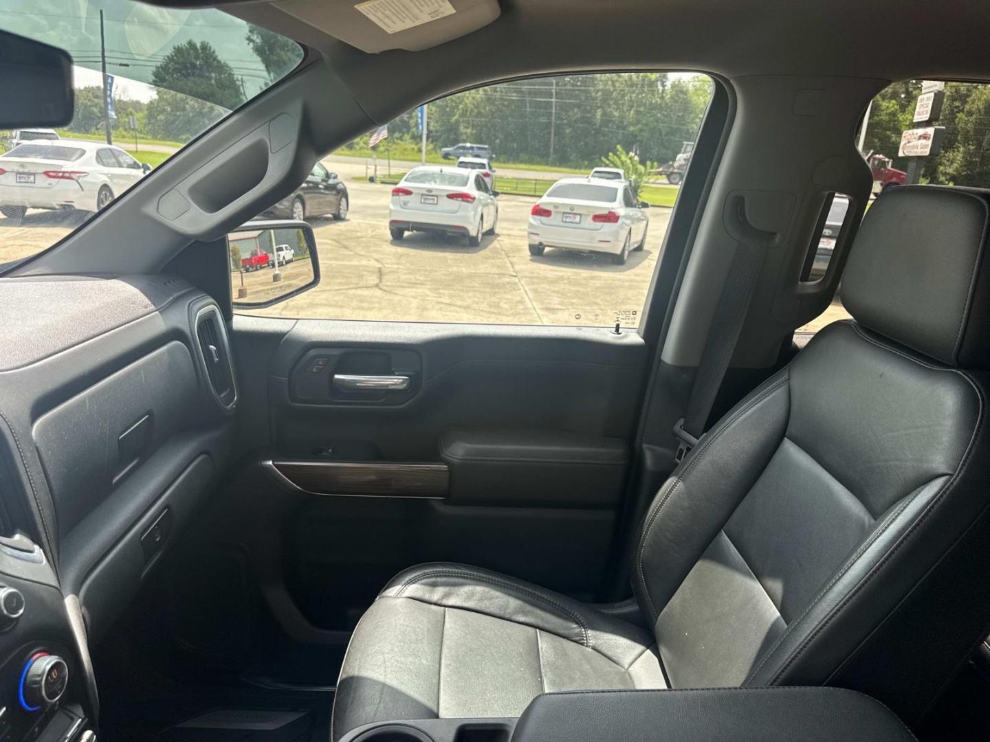 2019 Black /Jet Black Chevrolet Silverado 1500 2WD Crew Cab 147 LT (3GCPWCEKXKG) , N/A transmission, located at 6904 Johnston St., Lafayette, LA, 70503, (337) 988-1960, 30.143589, -92.100601 - Photo#22