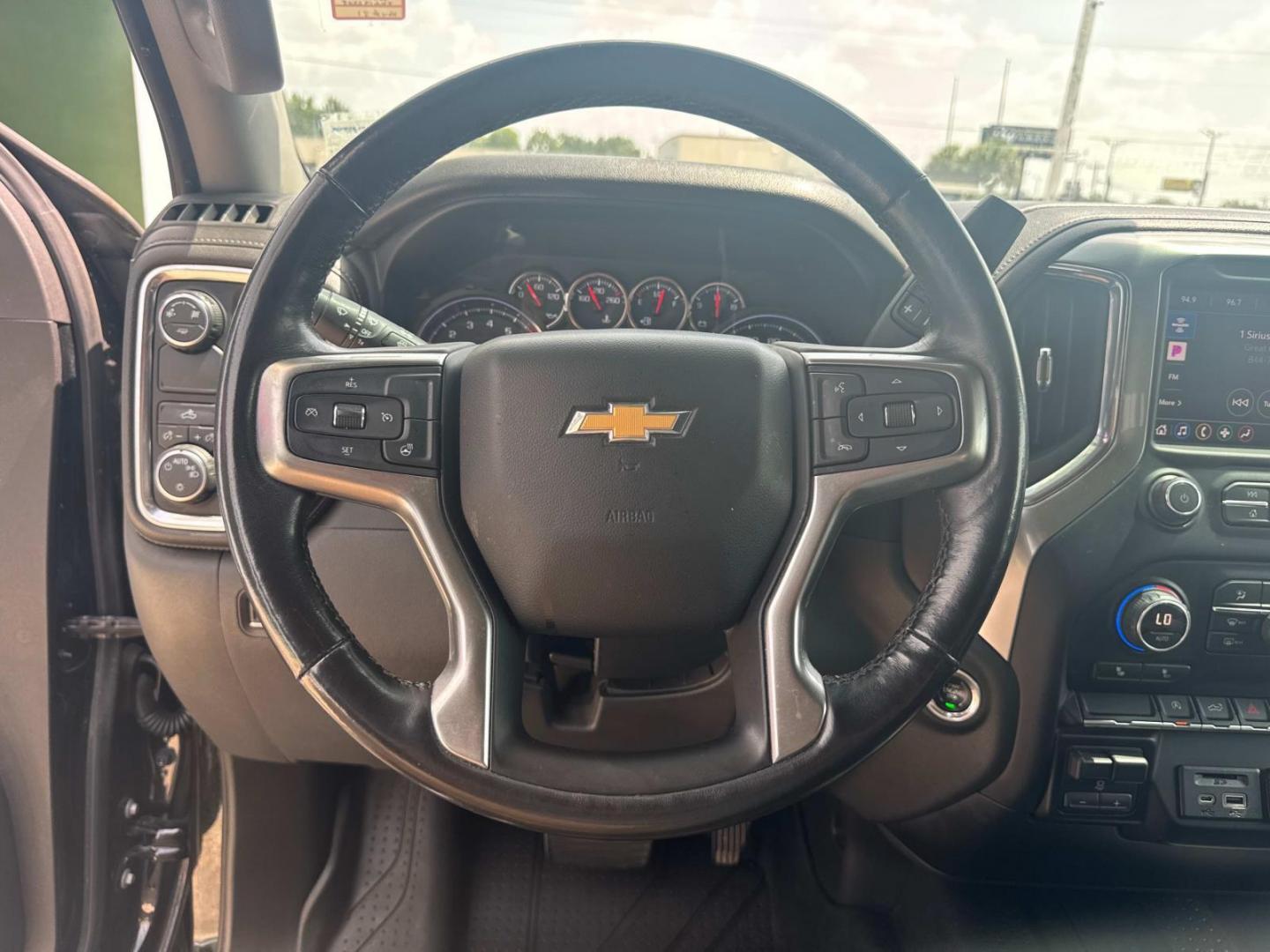 2019 Black /Jet Black Chevrolet Silverado 1500 2WD Crew Cab 147 LT (3GCPWCEKXKG) , N/A transmission, located at 6904 Johnston St., Lafayette, LA, 70503, (337) 988-1960, 30.143589, -92.100601 - Photo#27