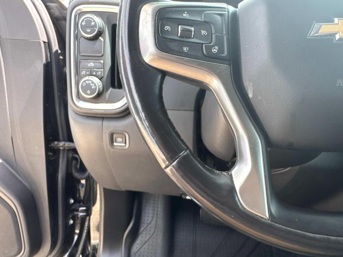 2019 Black /Jet Black Chevrolet Silverado 1500 2WD Crew Cab 147 LT (3GCPWCEKXKG) , N/A transmission, located at 6904 Johnston St., Lafayette, LA, 70503, (337) 988-1960, 30.143589, -92.100601 - Photo#28