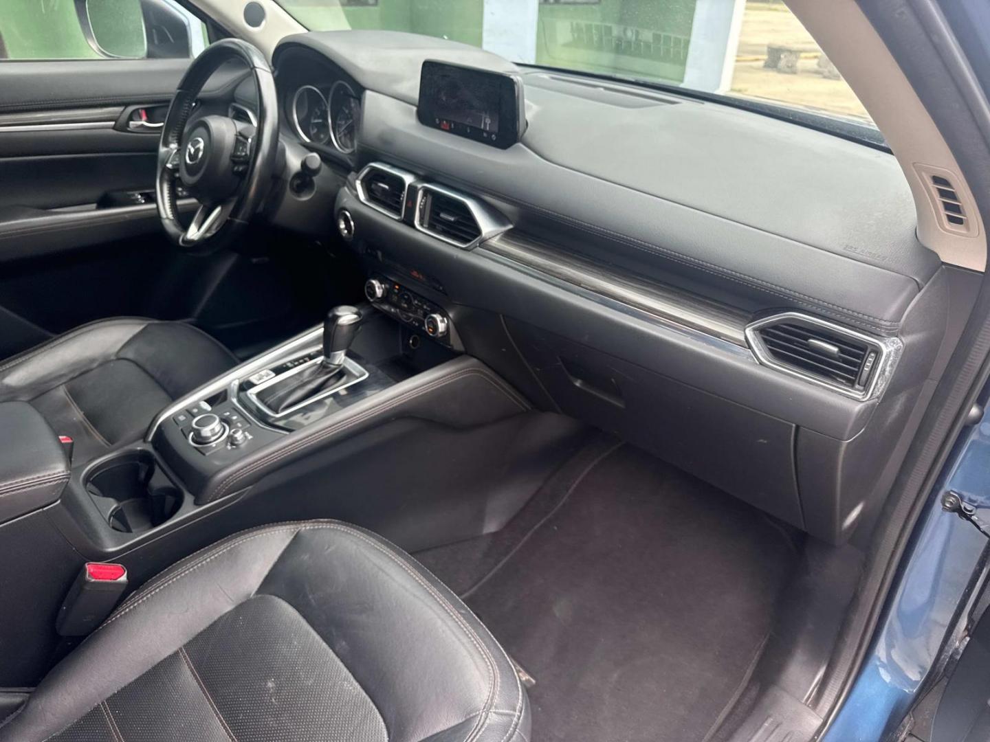 2018 Deep Crystal Blue Mica /Black Mazda CX-5 Grand Touring AWD (JM3KFBDM3J0) , Automatic transmission, located at 6904 Johnston St., Lafayette, LA, 70503, (337) 988-1960, 30.143589, -92.100601 - Photo#18