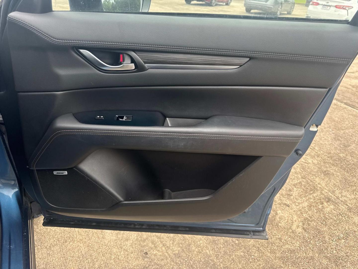 2018 Deep Crystal Blue Mica /Black Mazda CX-5 Grand Touring AWD (JM3KFBDM3J0) , Automatic transmission, located at 6904 Johnston St., Lafayette, LA, 70503, (337) 988-1960, 30.143589, -92.100601 - Photo#19
