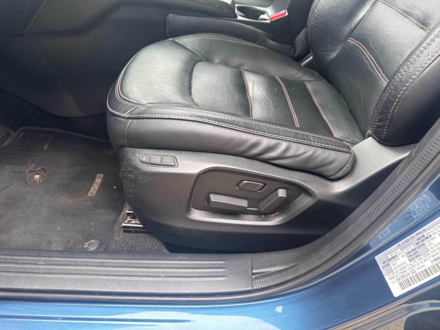 2018 Deep Crystal Blue Mica /Black Mazda CX-5 Grand Touring AWD (JM3KFBDM3J0) , Automatic transmission, located at 6904 Johnston St., Lafayette, LA, 70503, (337) 988-1960, 30.143589, -92.100601 - Photo#23
