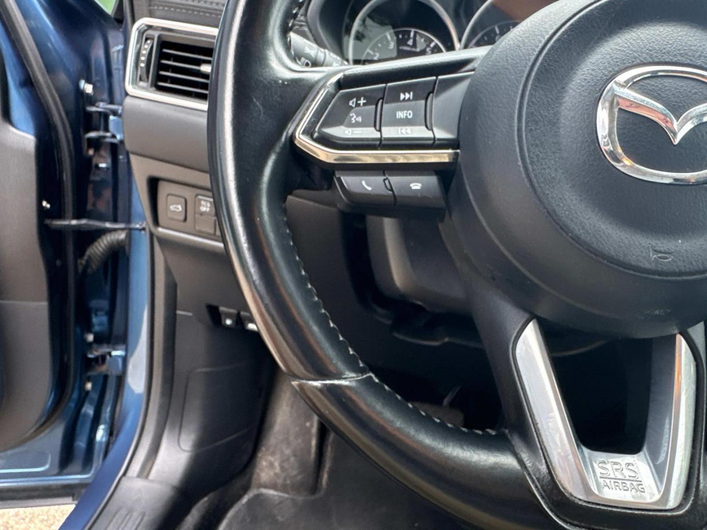 2018 Deep Crystal Blue Mica /Black Mazda CX-5 Grand Touring AWD (JM3KFBDM3J0) , Automatic transmission, located at 6904 Johnston St., Lafayette, LA, 70503, (337) 988-1960, 30.143589, -92.100601 - Photo#28