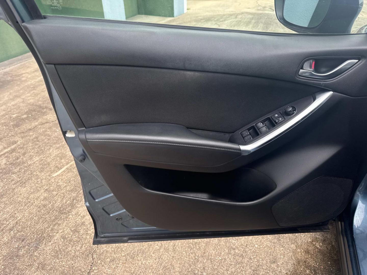 2016 Blue Reflex Mica /Black Mazda CX-5 FWD 4dr Auto Touring (JM3KE2CYXG0) , Automatic transmission, located at 6904 Johnston St., Lafayette, LA, 70503, (337) 988-1960, 30.143589, -92.100601 - Photo#25