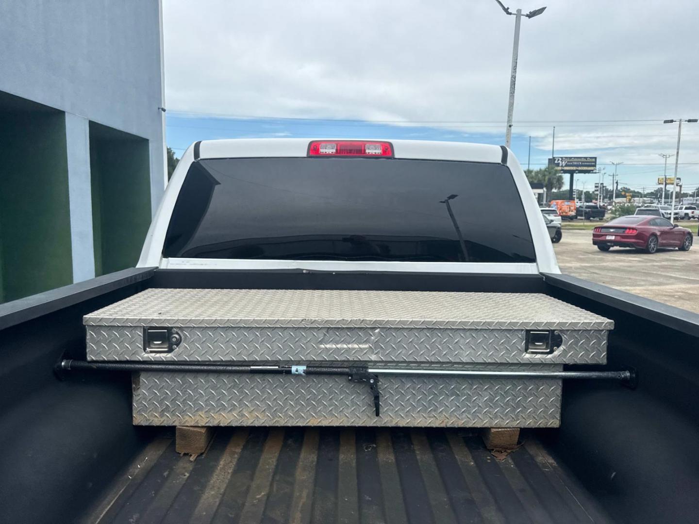2017 Bright White Clearcoat /Diesel Gray/Black Ram 1500 Tradesman 4x2 Crew Cab 5'7 Box (1C6RR6KG9HS) , N/A transmission, located at 6904 Johnston St., Lafayette, LA, 70503, (337) 988-1960, 30.143589, -92.100601 - Photo#14