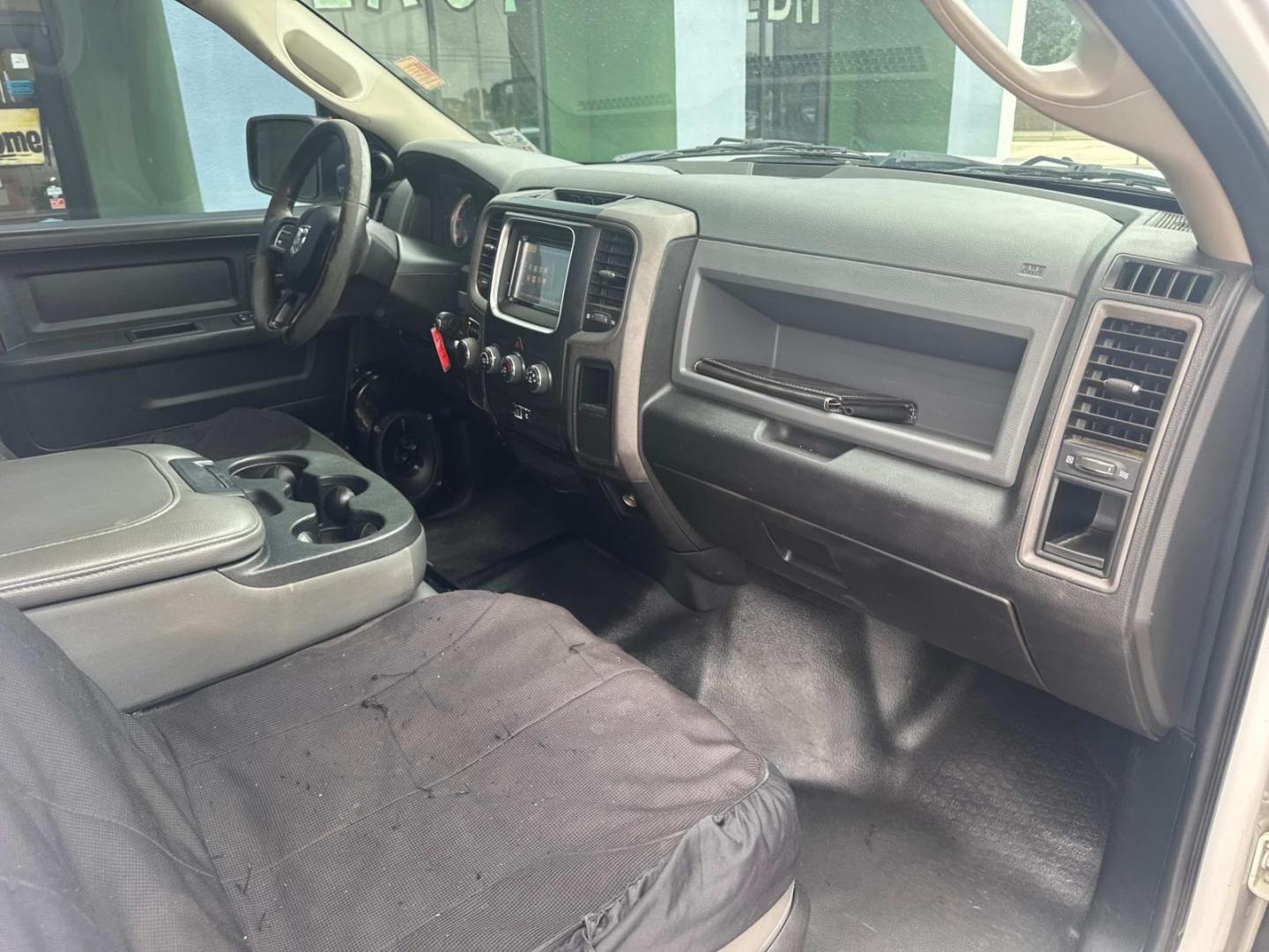 2017 Bright White Clearcoat /Diesel Gray/Black Ram 1500 Tradesman 4x2 Crew Cab 5'7 Box (1C6RR6KG9HS) , N/A transmission, located at 6904 Johnston St., Lafayette, LA, 70503, (337) 988-1960, 30.143589, -92.100601 - Photo#18
