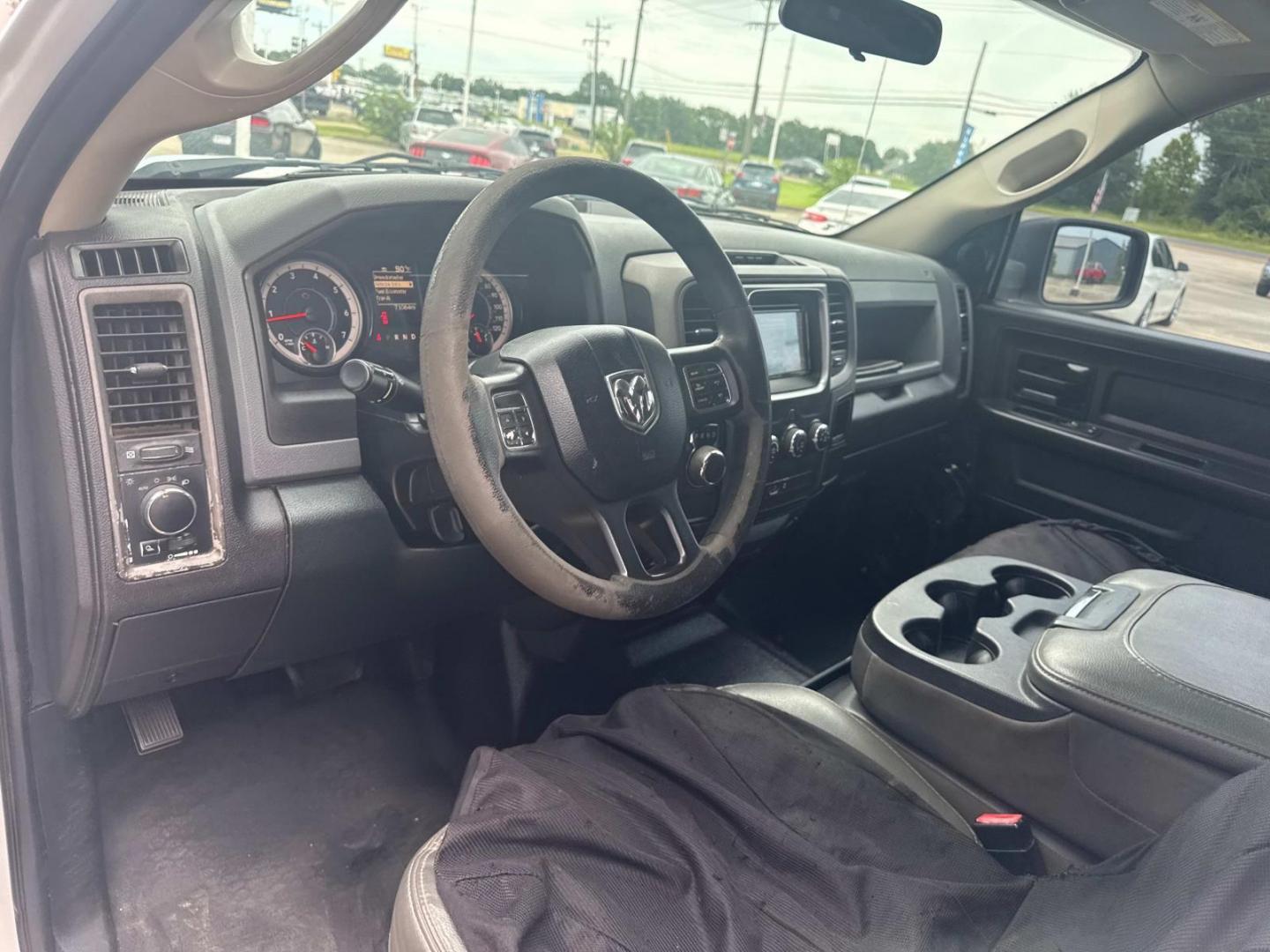 2017 Bright White Clearcoat /Diesel Gray/Black Ram 1500 Tradesman 4x2 Crew Cab 5'7 Box (1C6RR6KG9HS) , N/A transmission, located at 6904 Johnston St., Lafayette, LA, 70503, (337) 988-1960, 30.143589, -92.100601 - Photo#24