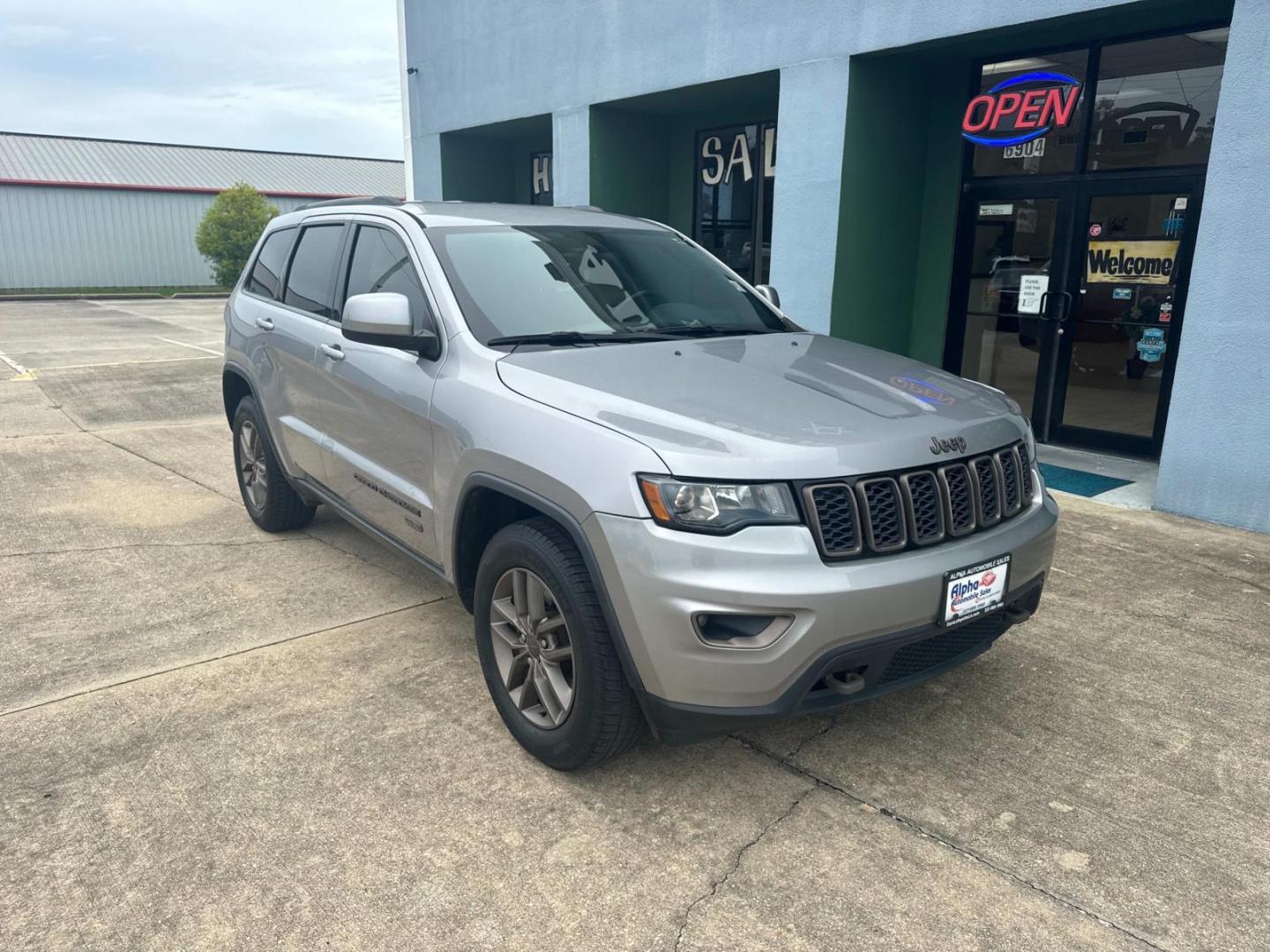 2017 Billet Silver Metallic Clearcoat /Black Jeep Grand Cherokee 75th Anniversary Edition 4x2 *Ltd Avail* (1C4RJEAG6HC) , N/A transmission, located at 6904 Johnston St., Lafayette, LA, 70503, (337) 988-1960, 30.143589, -92.100601 - Photo#1