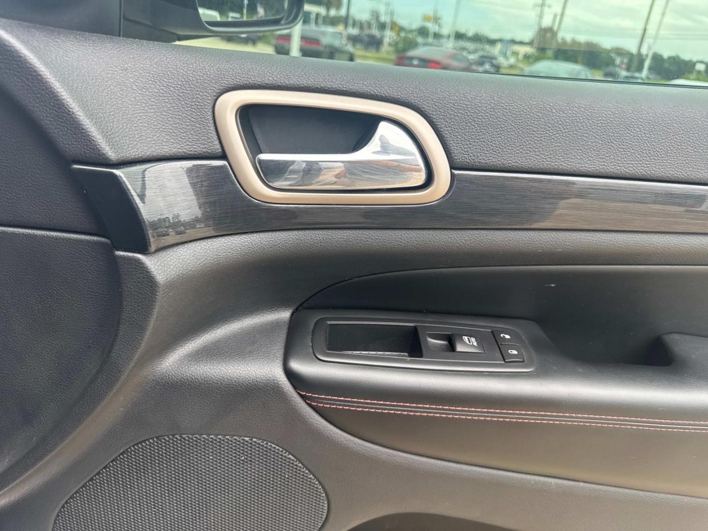 2017 Billet Silver Metallic Clearcoat /Black Jeep Grand Cherokee 75th Anniversary Edition 4x2 *Ltd Avail* (1C4RJEAG6HC) , N/A transmission, located at 6904 Johnston St., Lafayette, LA, 70503, (337) 988-1960, 30.143589, -92.100601 - Photo#18