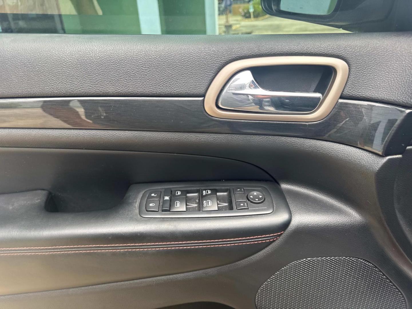 2017 Billet Silver Metallic Clearcoat /Black Jeep Grand Cherokee 75th Anniversary Edition 4x2 *Ltd Avail* (1C4RJEAG6HC) , N/A transmission, located at 6904 Johnston St., Lafayette, LA, 70503, (337) 988-1960, 30.143589, -92.100601 - Photo#24