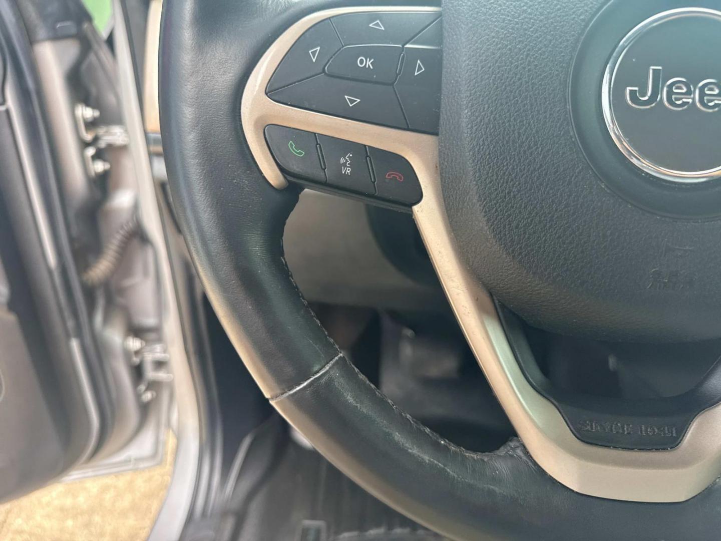 2017 Billet Silver Metallic Clearcoat /Black Jeep Grand Cherokee 75th Anniversary Edition 4x2 *Ltd Avail* (1C4RJEAG6HC) , N/A transmission, located at 6904 Johnston St., Lafayette, LA, 70503, (337) 988-1960, 30.143589, -92.100601 - Photo#26