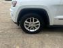 2017 Bright White Clearcoat /Black Jeep Grand Cherokee Laredo 4x2 (1C4RJEAG1HC) , N/A transmission, located at 6904 Johnston St., Lafayette, LA, 70503, (337) 988-1960, 30.143589, -92.100601 - Photo#6