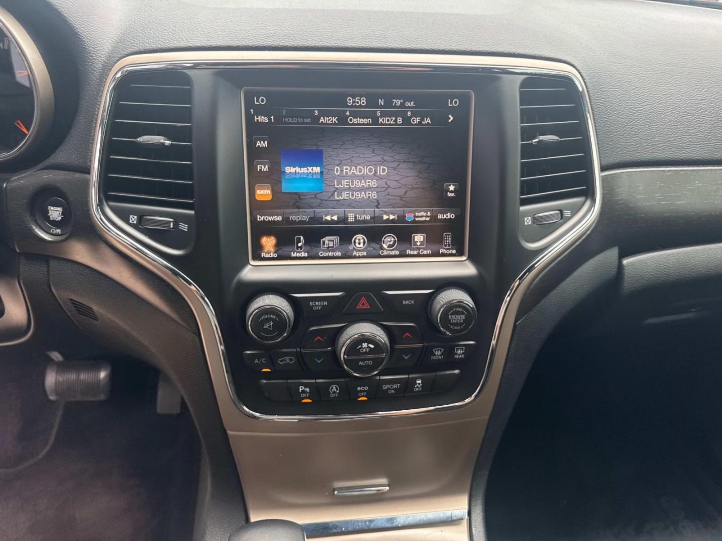 2017 Bright White Clearcoat /Black Jeep Grand Cherokee Laredo 4x2 (1C4RJEAG1HC) , N/A transmission, located at 6904 Johnston St., Lafayette, LA, 70503, (337) 988-1960, 30.143589, -92.100601 - Photo#29