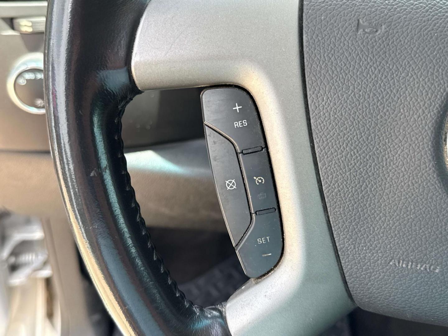 2013 Silver Ice Metallic /Ebony Chevrolet Silverado 1500 2WD Crew Cab 143.5 LT (3GCPCSE01DG) , Automatic transmission, located at 6904 Johnston St., Lafayette, LA, 70503, (337) 988-1960, 30.143589, -92.100601 - Photo#19