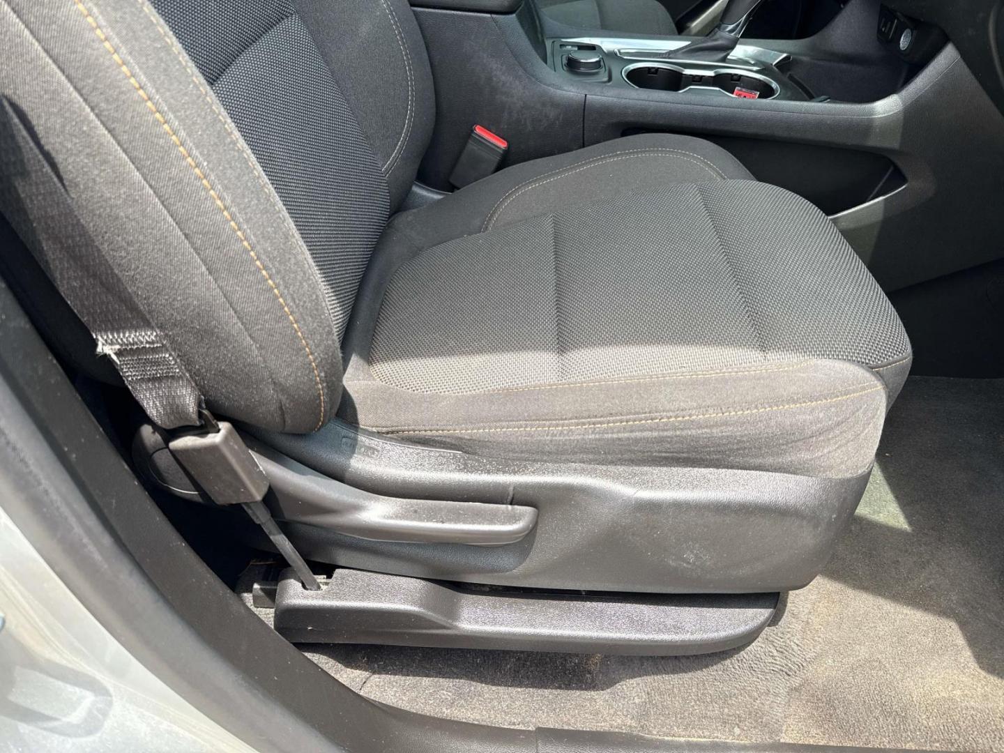 2020 Silver Ice Metallic /Jet Black Chevrolet Traverse FWD 4dr LS w/1LS (1GNERFKW4LJ) , Automatic transmission, located at 6904 Johnston St., Lafayette, LA, 70503, (337) 988-1960, 30.143589, -92.100601 - Photo#11
