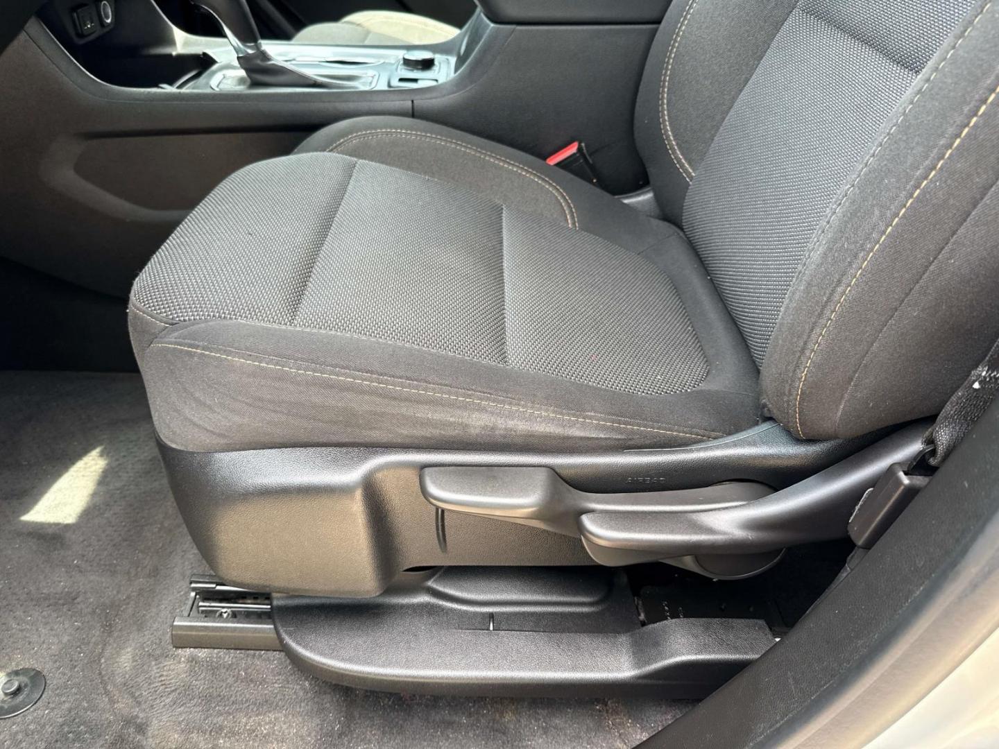 2020 Silver Ice Metallic /Jet Black Chevrolet Traverse FWD 4dr LS w/1LS (1GNERFKW4LJ) , Automatic transmission, located at 6904 Johnston St., Lafayette, LA, 70503, (337) 988-1960, 30.143589, -92.100601 - Photo#17