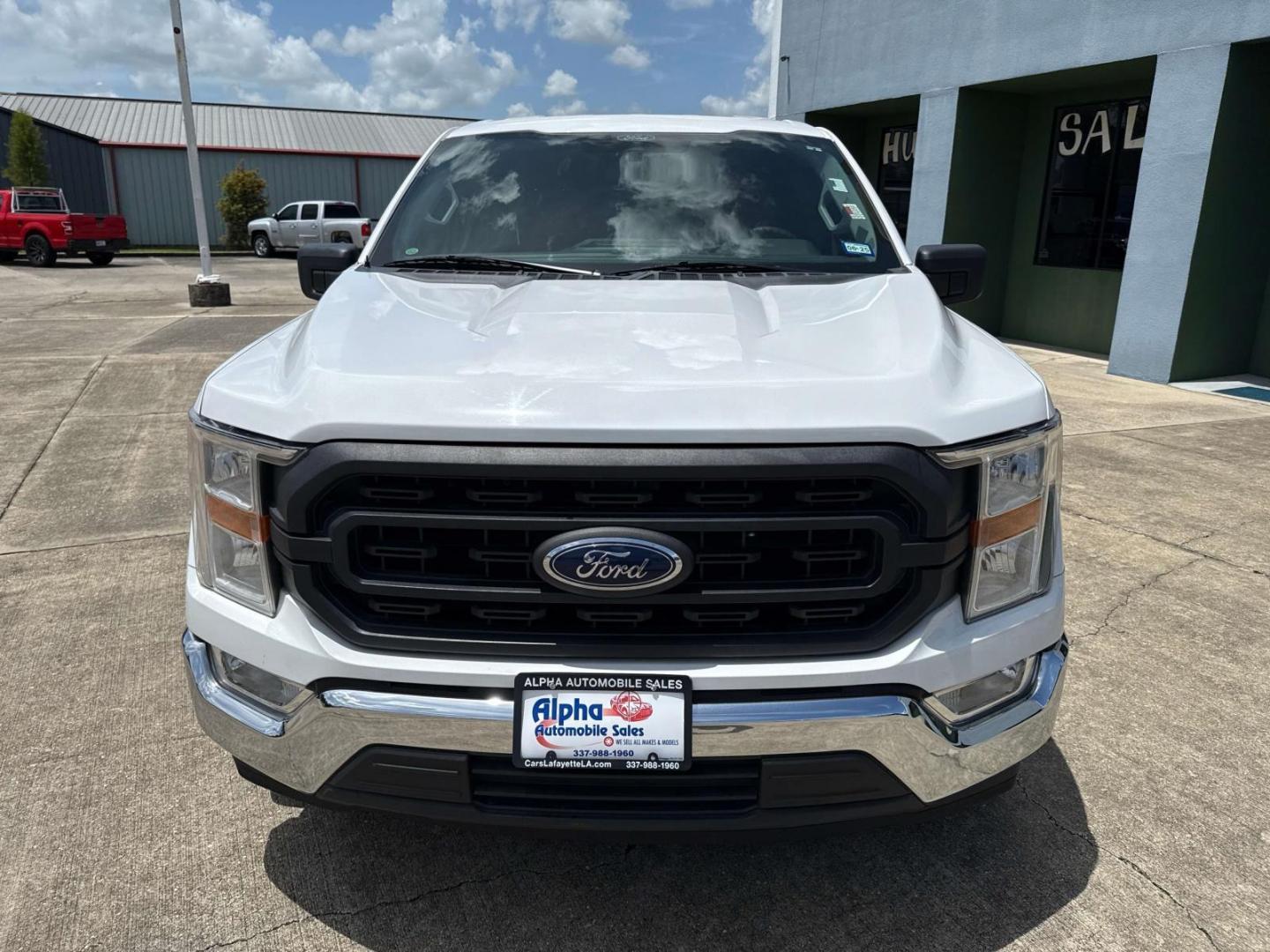2021 Oxford White /Black/Medium Dark Slate Ford F-150 LARIAT 2WD SuperCrew 5.5' Box (1FTEW1C5XMF) , Automatic transmission, located at 6904 Johnston St., Lafayette, LA, 70503, (337) 988-1960, 30.143589, -92.100601 - Photo#1