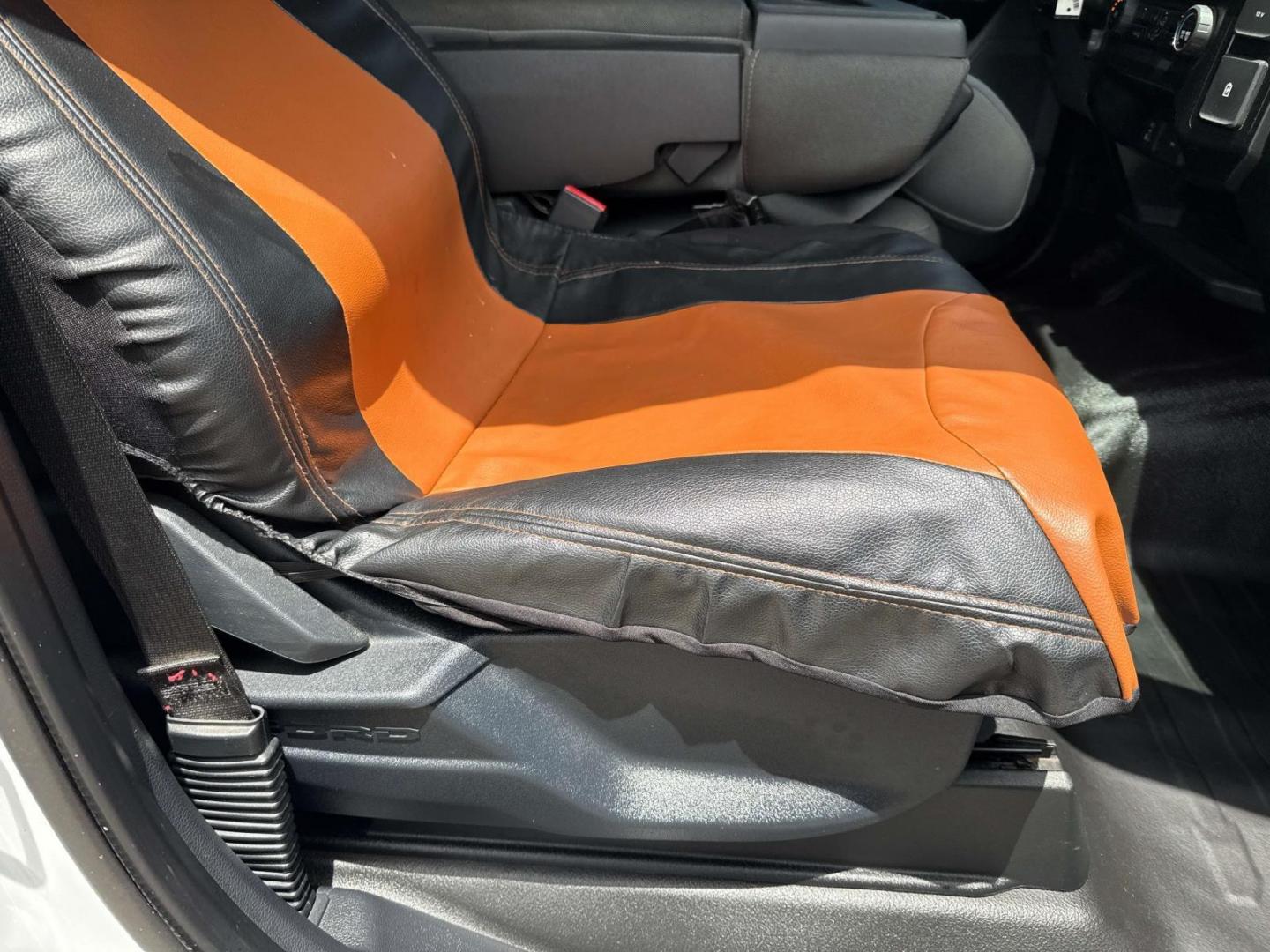2021 Oxford White /Black/Medium Dark Slate Ford F-150 LARIAT 2WD SuperCrew 5.5' Box (1FTEW1C5XMF) , Automatic transmission, located at 6904 Johnston St., Lafayette, LA, 70503, (337) 988-1960, 30.143589, -92.100601 - Photo#10