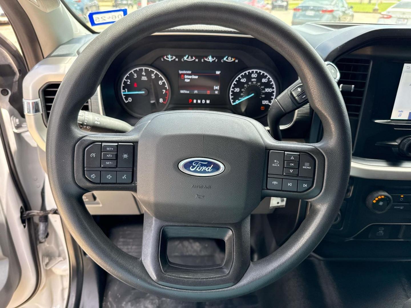 2021 Oxford White /Black/Medium Dark Slate Ford F-150 LARIAT 2WD SuperCrew 5.5' Box (1FTEW1C5XMF) , Automatic transmission, located at 6904 Johnston St., Lafayette, LA, 70503, (337) 988-1960, 30.143589, -92.100601 - Photo#19
