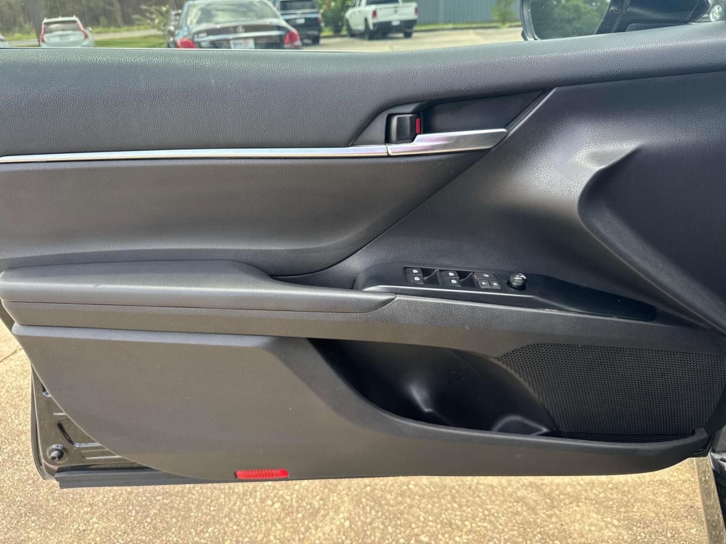 2020 Midnight Black Metallic /Black Toyota Camry Hybrid LE CVT (Natl) (4T1C31AK8LU) , Automatic transmission, located at 6904 Johnston St., Lafayette, LA, 70503, (337) 988-1960, 30.143589, -92.100601 - Photo#22