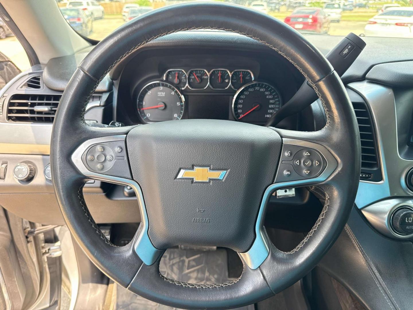 2015 Silver Ice Metallic /Jet Black Chevrolet Suburban 4WD 4dr LS (1GNSKHKC6FR) , Automatic transmission, located at 6904 Johnston St., Lafayette, LA, 70503, (337) 988-1960, 30.143589, -92.100601 - Photo#21