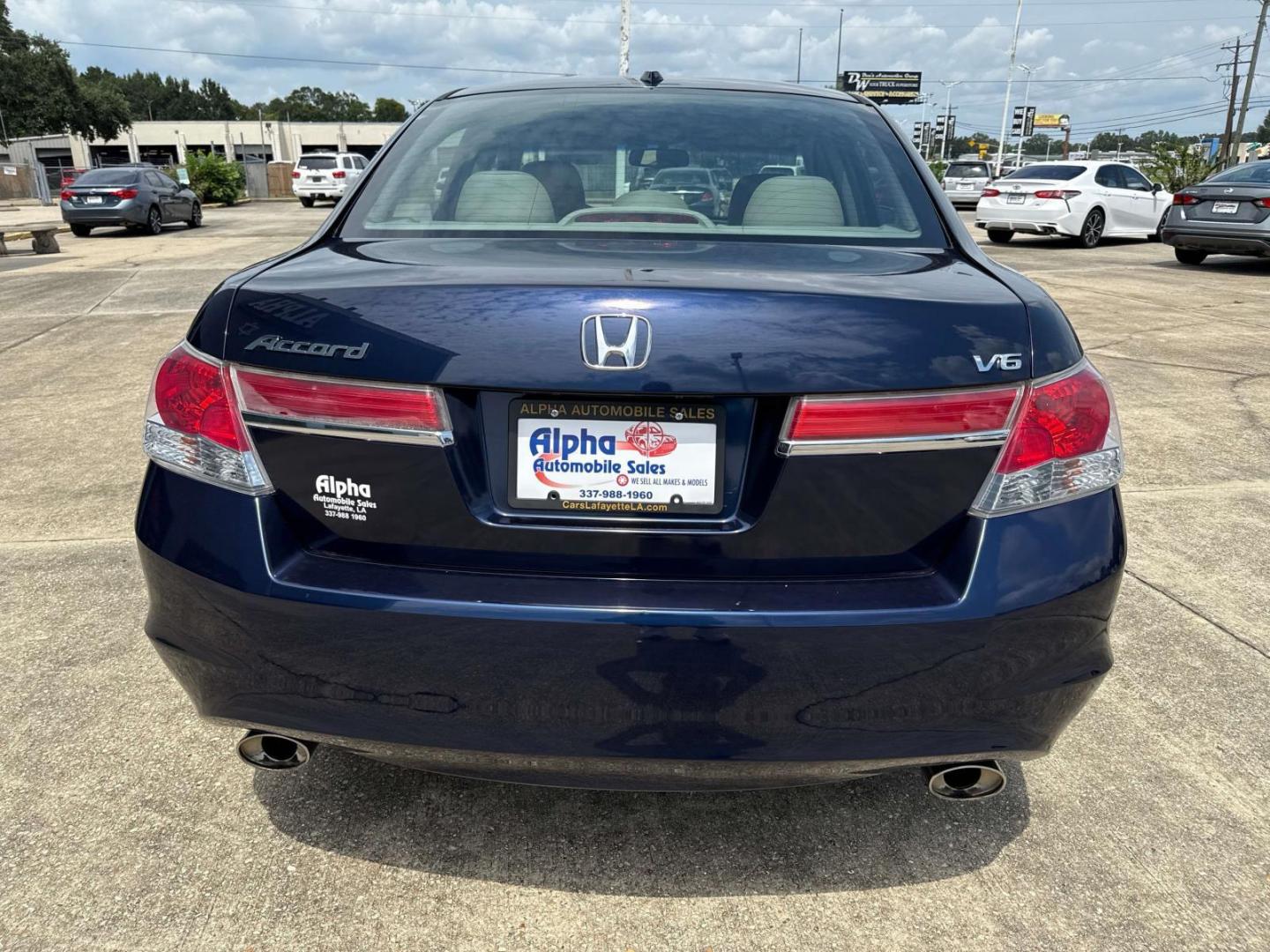 2012 Celestial Blue Metallic /Gray Honda Accord Sdn 4dr V6 Auto EX-L (1HGCP3F82CA) , Automatic transmission, located at 6904 Johnston St., Lafayette, LA, 70503, (337) 988-1960, 30.143589, -92.100601 - Photo#5