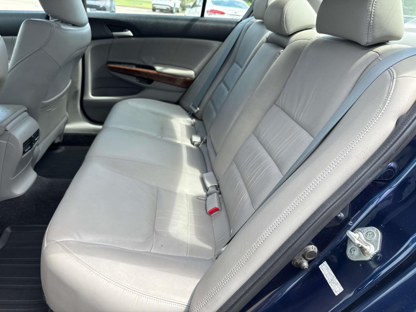 2012 Celestial Blue Metallic /Gray Honda Accord Sdn 4dr V6 Auto EX-L (1HGCP3F82CA) , Automatic transmission, located at 6904 Johnston St., Lafayette, LA, 70503, (337) 988-1960, 30.143589, -92.100601 - Photo#13