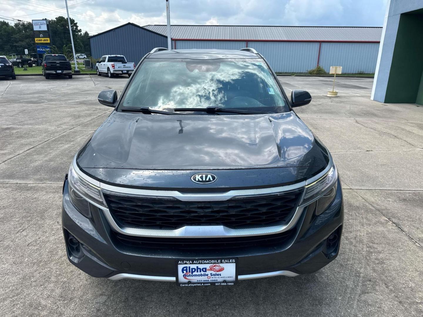 2021 Dark Ocean Blue/White Roof /Black Kia Seltos S IVT AWD (KNDEUCAA8M7) , Automatic transmission, located at 6904 Johnston St., Lafayette, LA, 70503, (337) 988-1960, 30.143589, -92.100601 - Photo#3