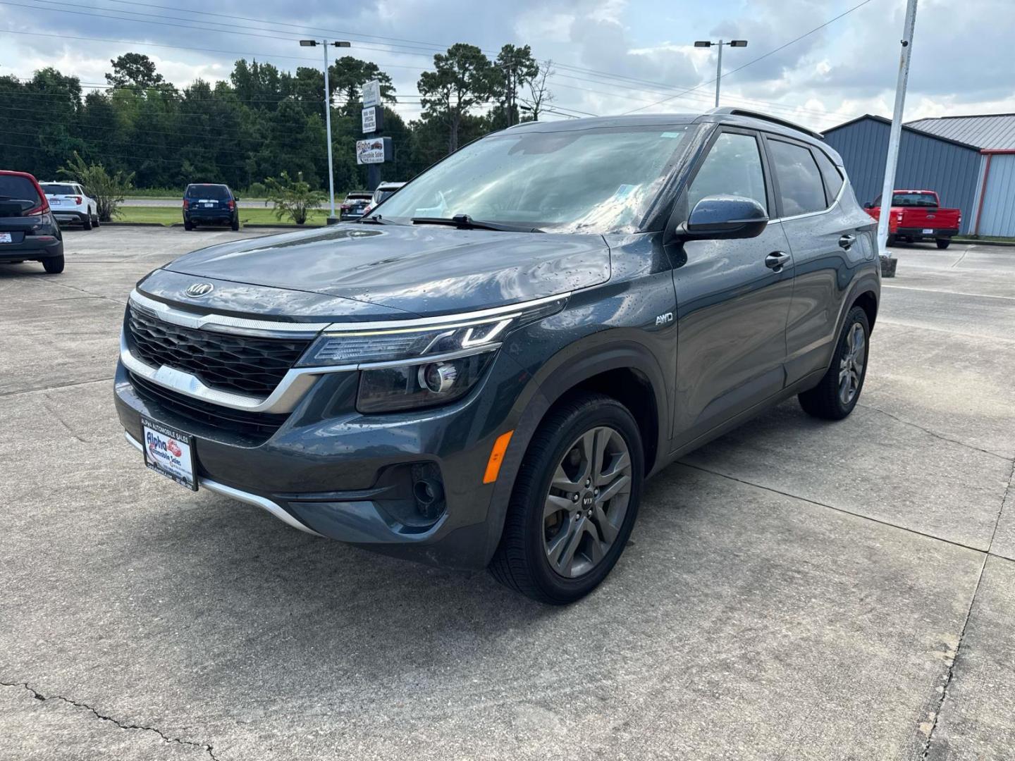 2021 Dark Ocean Blue/White Roof /Black Kia Seltos S IVT AWD (KNDEUCAA8M7) , Automatic transmission, located at 6904 Johnston St., Lafayette, LA, 70503, (337) 988-1960, 30.143589, -92.100601 - Photo#6