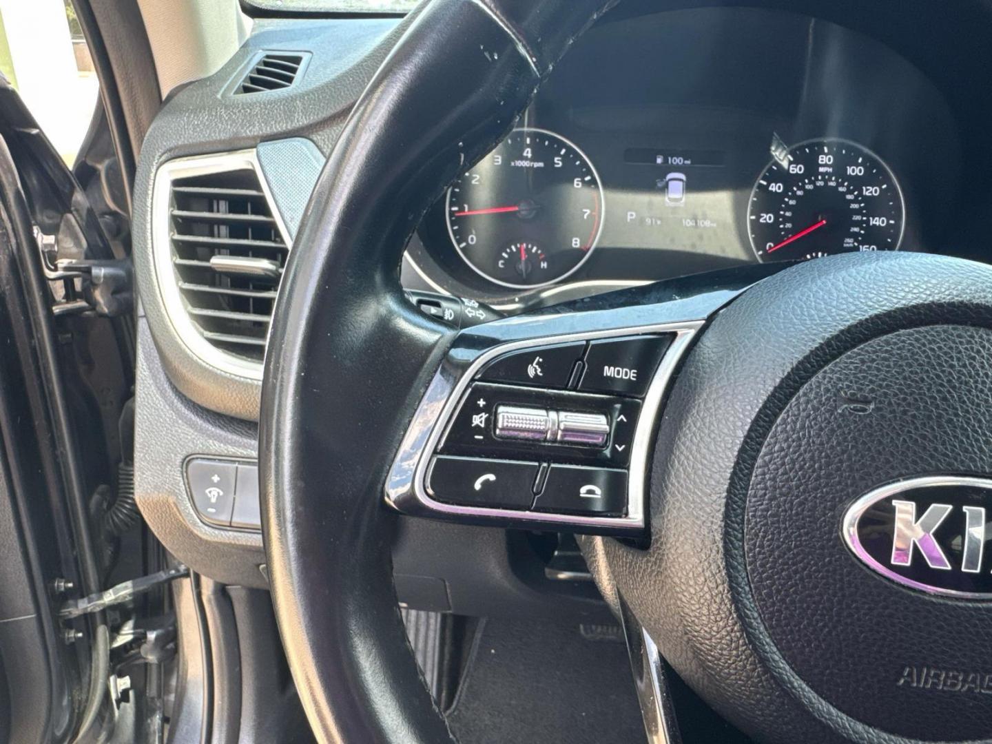 2021 Dark Ocean Blue/White Roof /Black Kia Seltos S IVT AWD (KNDEUCAA8M7) , Automatic transmission, located at 6904 Johnston St., Lafayette, LA, 70503, (337) 988-1960, 30.143589, -92.100601 - Photo#28