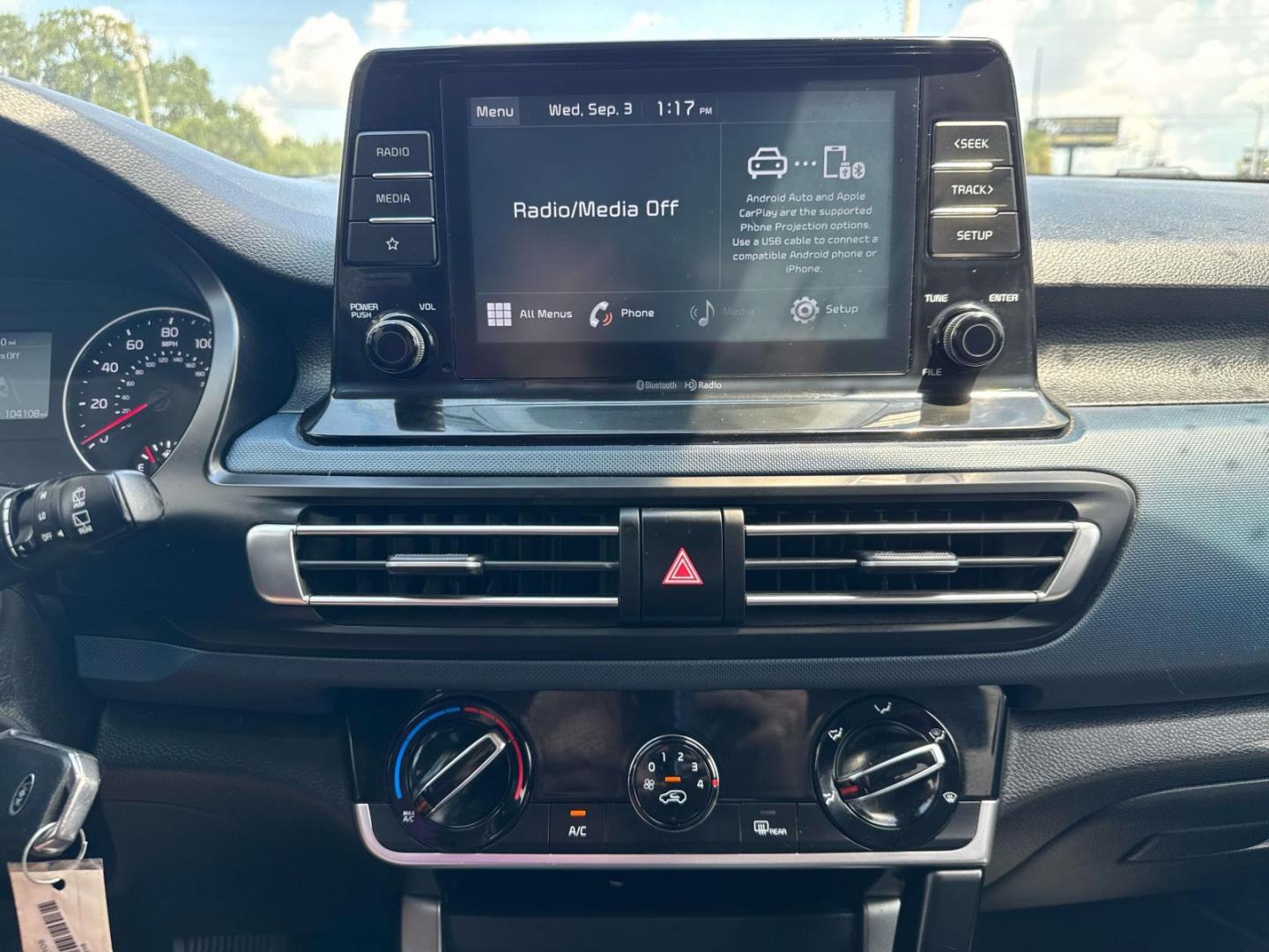 2021 Dark Ocean Blue/White Roof /Black Kia Seltos S IVT AWD (KNDEUCAA8M7) , Automatic transmission, located at 6904 Johnston St., Lafayette, LA, 70503, (337) 988-1960, 30.143589, -92.100601 - Photo#30