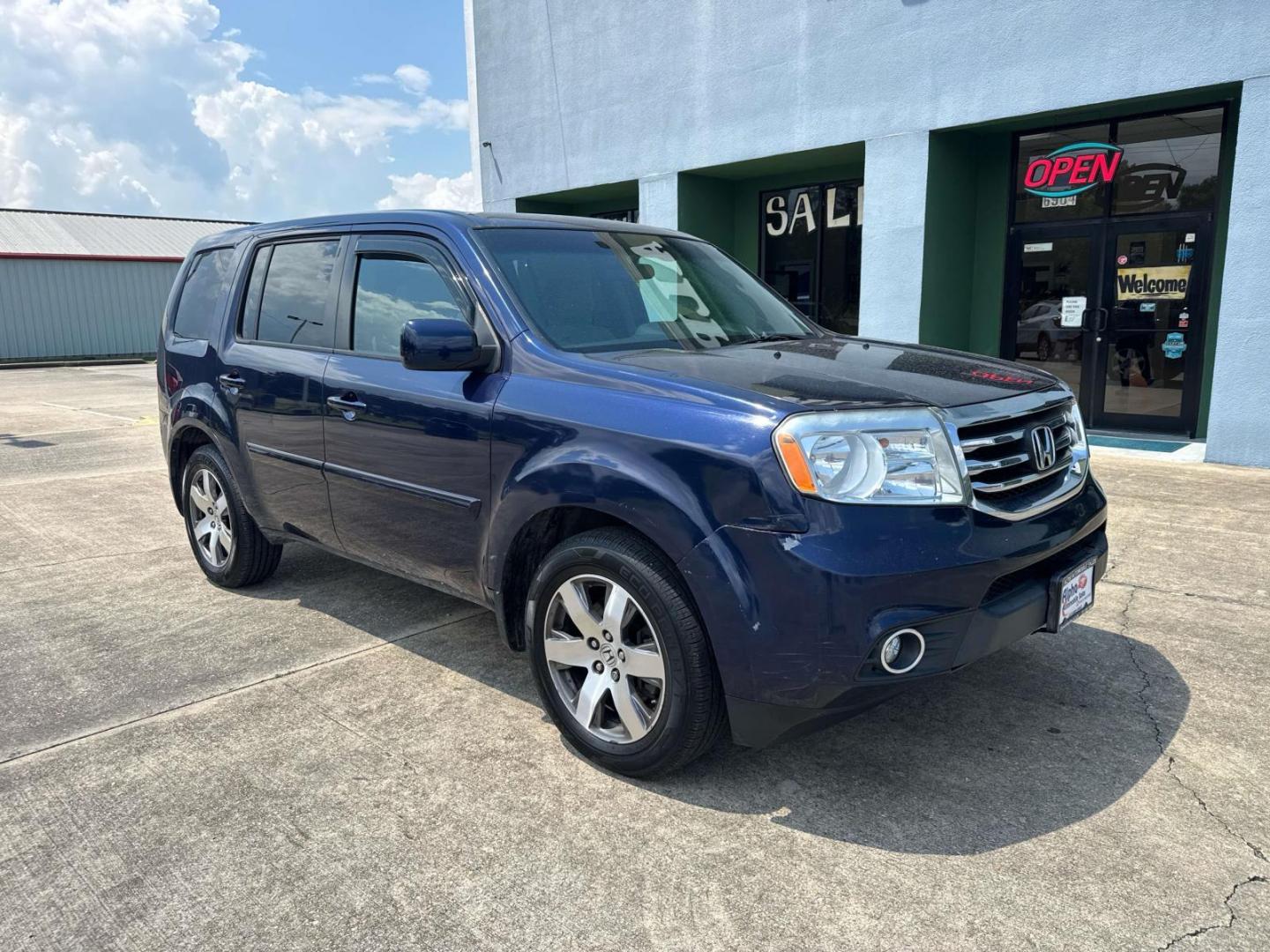 2014 Obsidian Blue Pearl /Gray Honda Pilot 4WD 4dr EX (5FNYF4H49EB) , Automatic transmission, located at 6904 Johnston St., Lafayette, LA, 70503, (337) 988-1960, 30.143589, -92.100601 - Photo#2