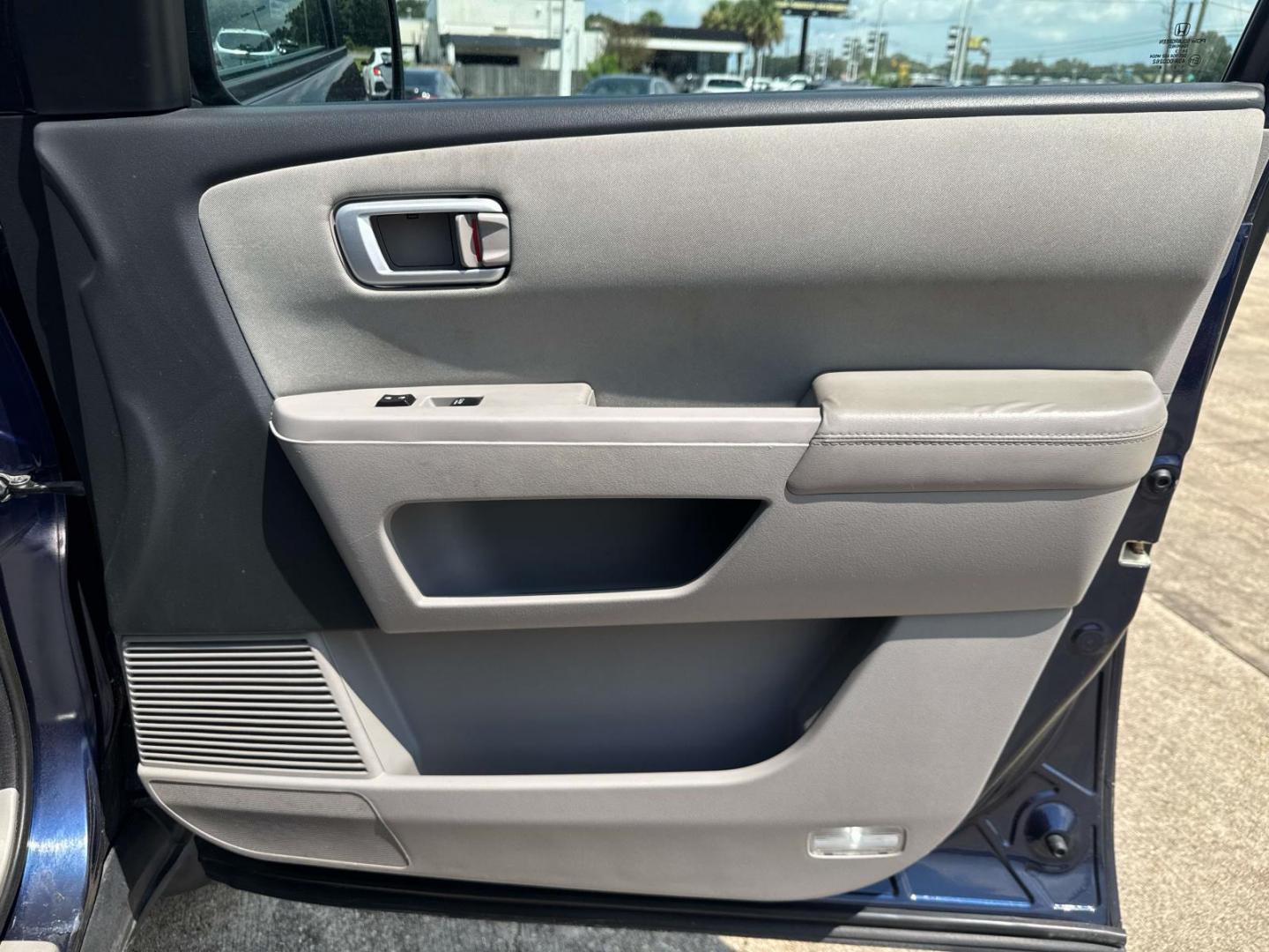 2014 Obsidian Blue Pearl /Gray Honda Pilot 4WD 4dr EX (5FNYF4H49EB) , Automatic transmission, located at 6904 Johnston St., Lafayette, LA, 70503, (337) 988-1960, 30.143589, -92.100601 - Photo#20