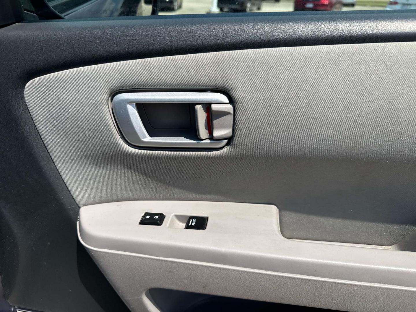 2014 Obsidian Blue Pearl /Gray Honda Pilot 4WD 4dr EX (5FNYF4H49EB) , Automatic transmission, located at 6904 Johnston St., Lafayette, LA, 70503, (337) 988-1960, 30.143589, -92.100601 - Photo#21
