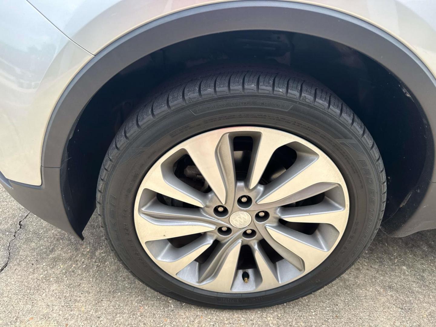 2020 Quicksilver Metallic /Ebony Buick Encore FWD 4dr Preferred (KL4CJASB1LB) , Automatic transmission, located at 6904 Johnston St., Lafayette, LA, 70503, (337) 988-1960, 30.143589, -92.100601 - Photo#7