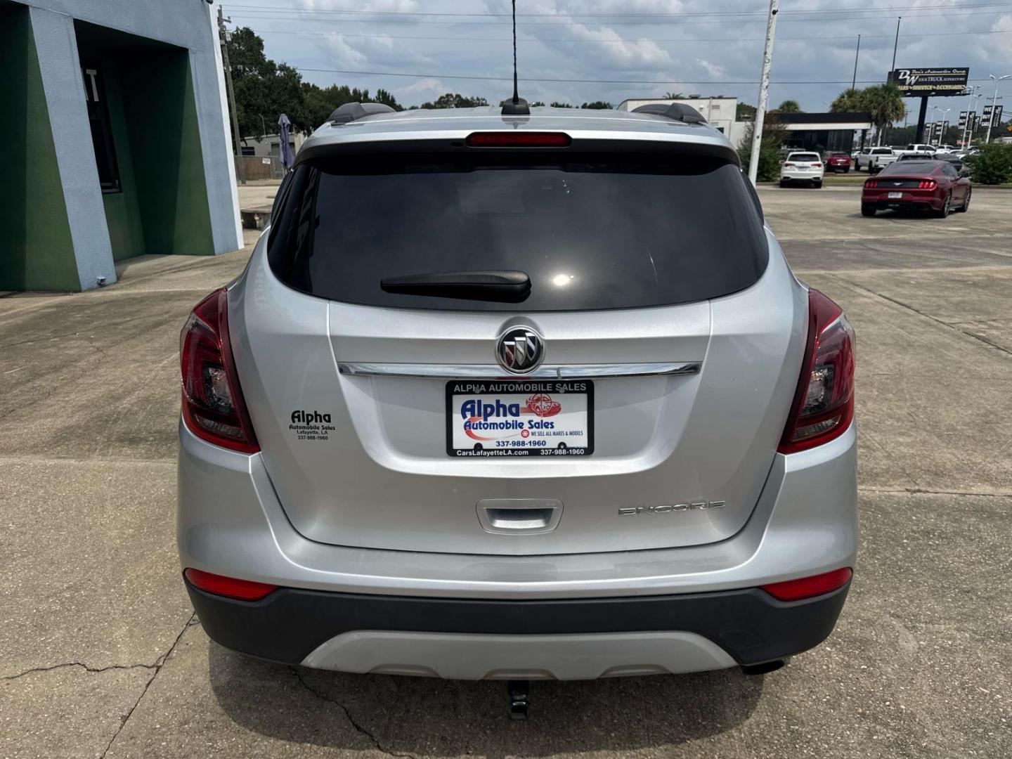 2020 Quicksilver Metallic /Ebony Buick Encore FWD 4dr Preferred (KL4CJASB1LB) , Automatic transmission, located at 6904 Johnston St., Lafayette, LA, 70503, (337) 988-1960, 30.143589, -92.100601 - Photo#10