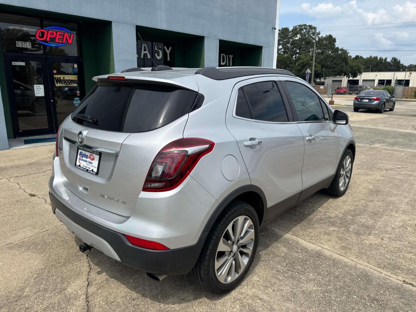 2020 Quicksilver Metallic /Ebony Buick Encore FWD 4dr Preferred (KL4CJASB1LB) , Automatic transmission, located at 6904 Johnston St., Lafayette, LA, 70503, (337) 988-1960, 30.143589, -92.100601 - Photo#12