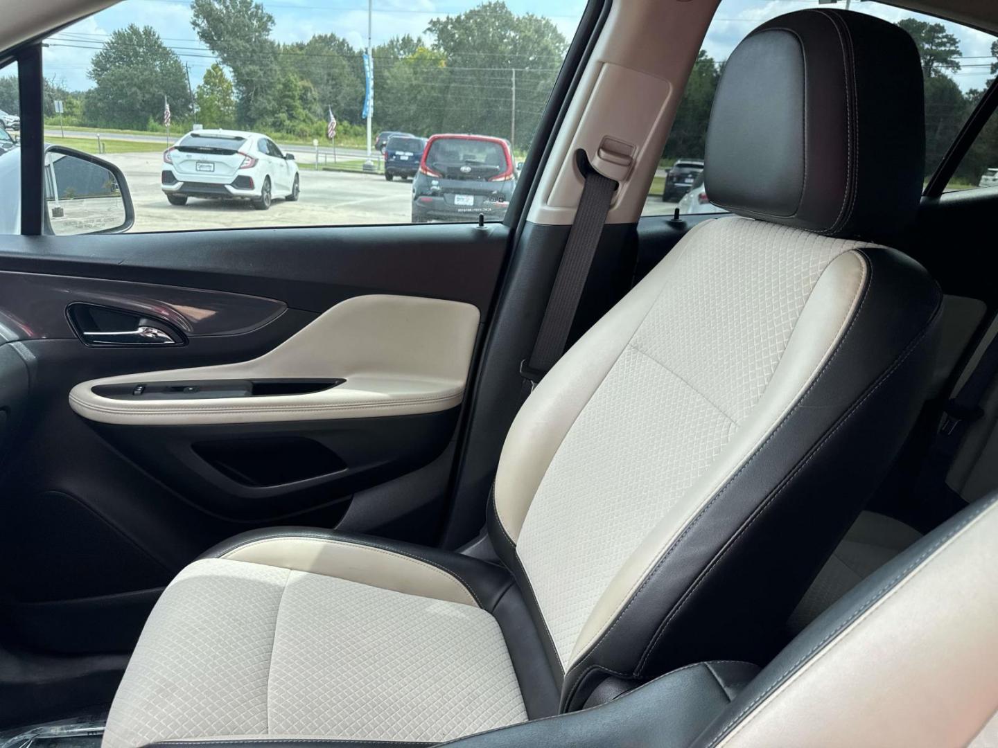 2020 Quicksilver Metallic /Ebony Buick Encore FWD 4dr Preferred (KL4CJASB1LB) , Automatic transmission, located at 6904 Johnston St., Lafayette, LA, 70503, (337) 988-1960, 30.143589, -92.100601 - Photo#21