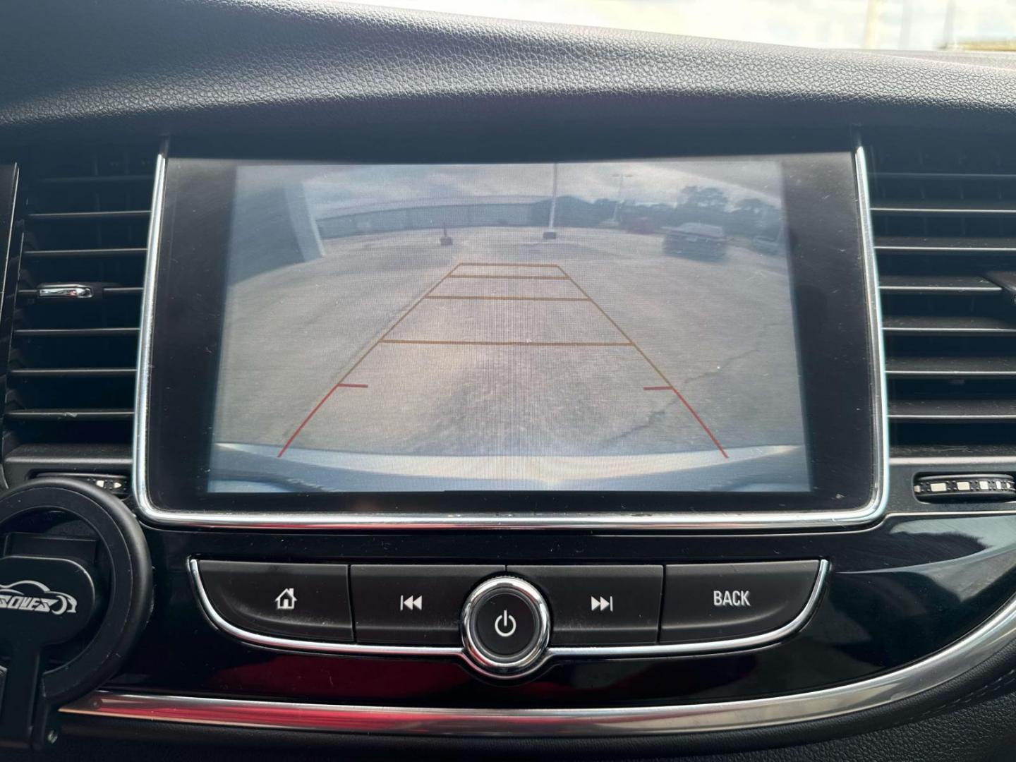 2020 Quicksilver Metallic /Ebony Buick Encore FWD 4dr Preferred (KL4CJASB1LB) , Automatic transmission, located at 6904 Johnston St., Lafayette, LA, 70503, (337) 988-1960, 30.143589, -92.100601 - Photo#31