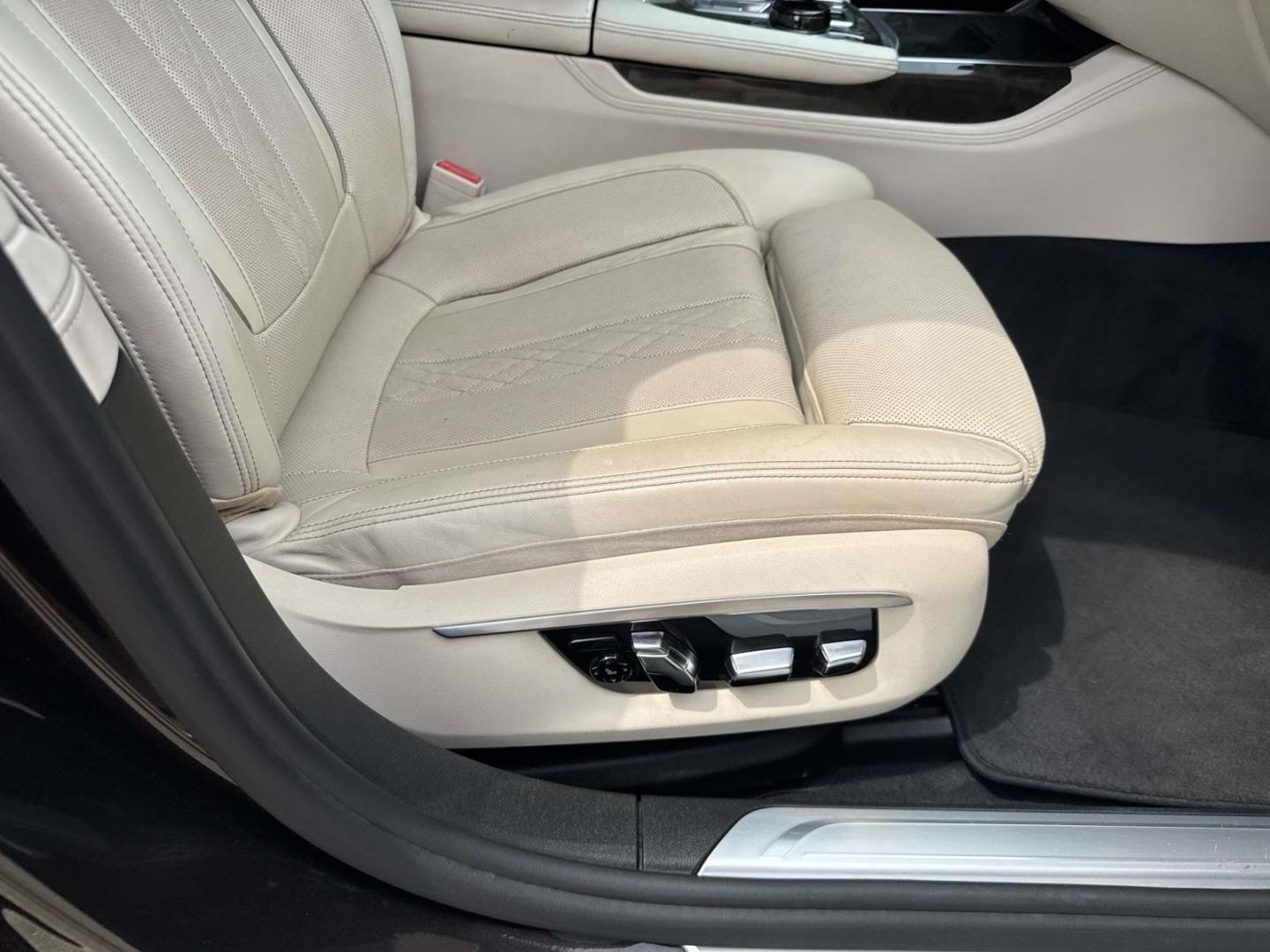 2016 Black /Canberra Beige BMW 7 Series 4dr Sdn 740i RWD (WBA7E2C53GG) , Automatic transmission, located at 6904 Johnston St., Lafayette, LA, 70503, (337) 988-1960, 30.143589, -92.100601 - Photo#18