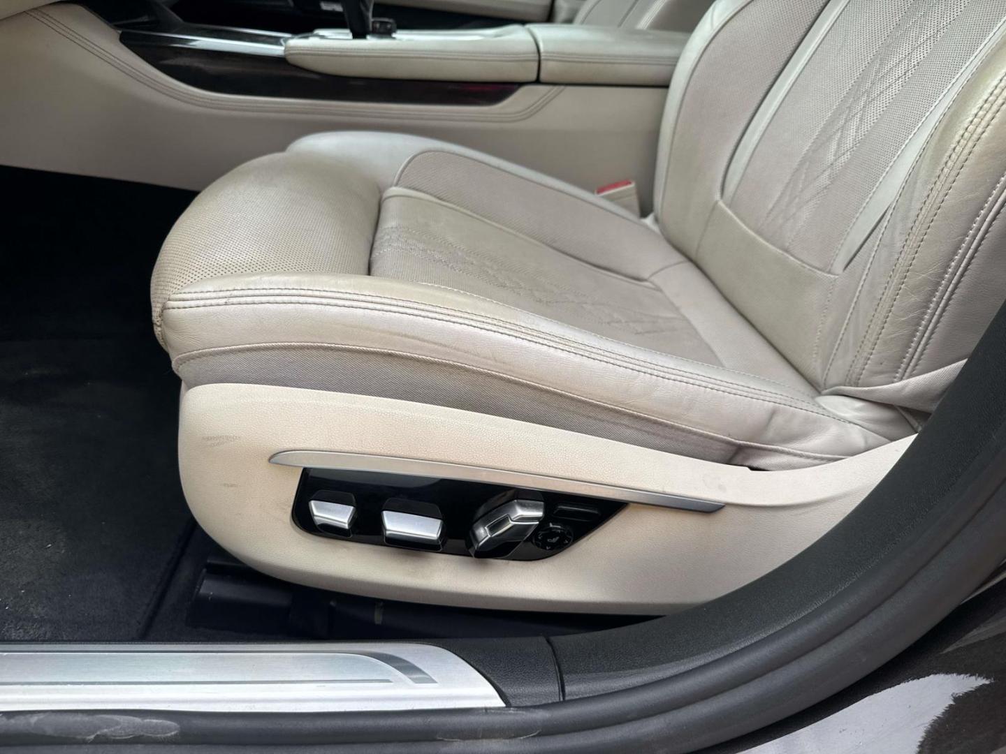 2016 Black /Canberra Beige BMW 7 Series 4dr Sdn 740i RWD (WBA7E2C53GG) , Automatic transmission, located at 6904 Johnston St., Lafayette, LA, 70503, (337) 988-1960, 30.143589, -92.100601 - Photo#23