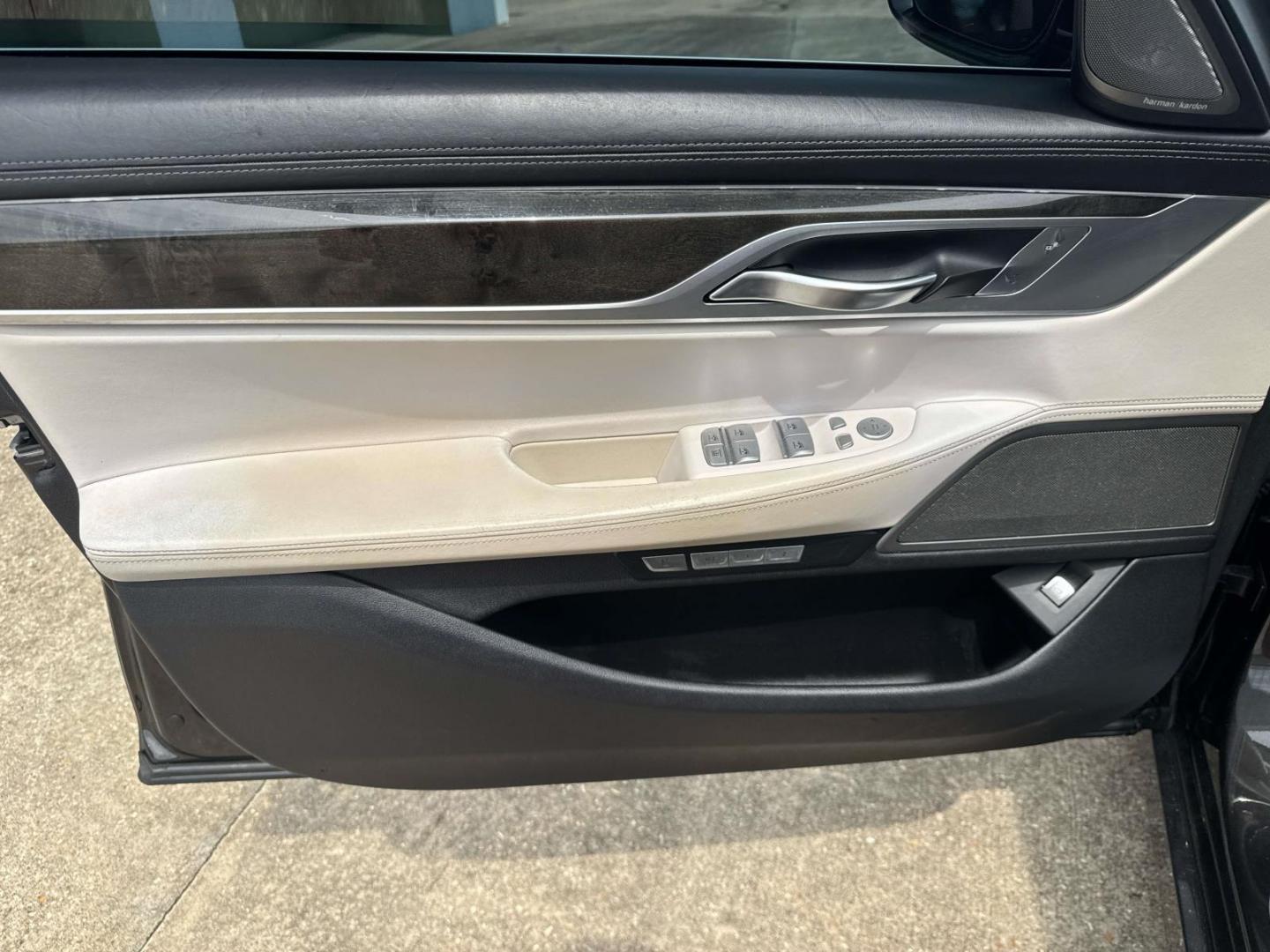 2016 Black /Canberra Beige BMW 7 Series 4dr Sdn 740i RWD (WBA7E2C53GG) , Automatic transmission, located at 6904 Johnston St., Lafayette, LA, 70503, (337) 988-1960, 30.143589, -92.100601 - Photo#25