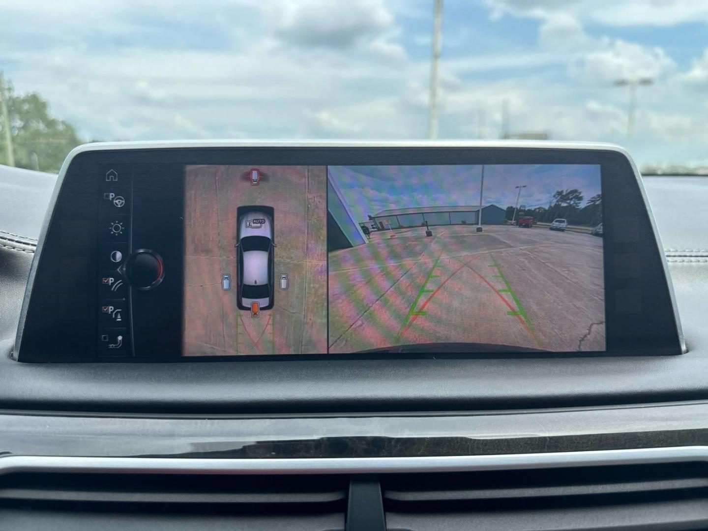 2016 Black /Canberra Beige BMW 7 Series 4dr Sdn 740i RWD (WBA7E2C53GG) , Automatic transmission, located at 6904 Johnston St., Lafayette, LA, 70503, (337) 988-1960, 30.143589, -92.100601 - Photo#32