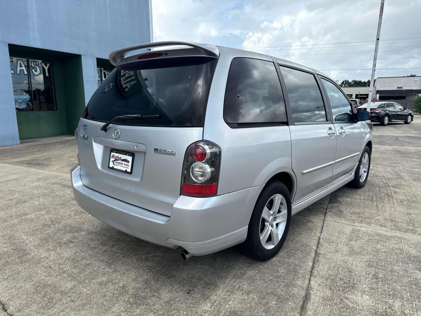 2005 Sunlight Silver Metallic /Gray Mazda MPV 4dr LX (JM3LW28J050) , Automatic transmission, located at 6904 Johnston St., Lafayette, LA, 70503, (337) 988-1960, 30.143589, -92.100601 - Photo#6