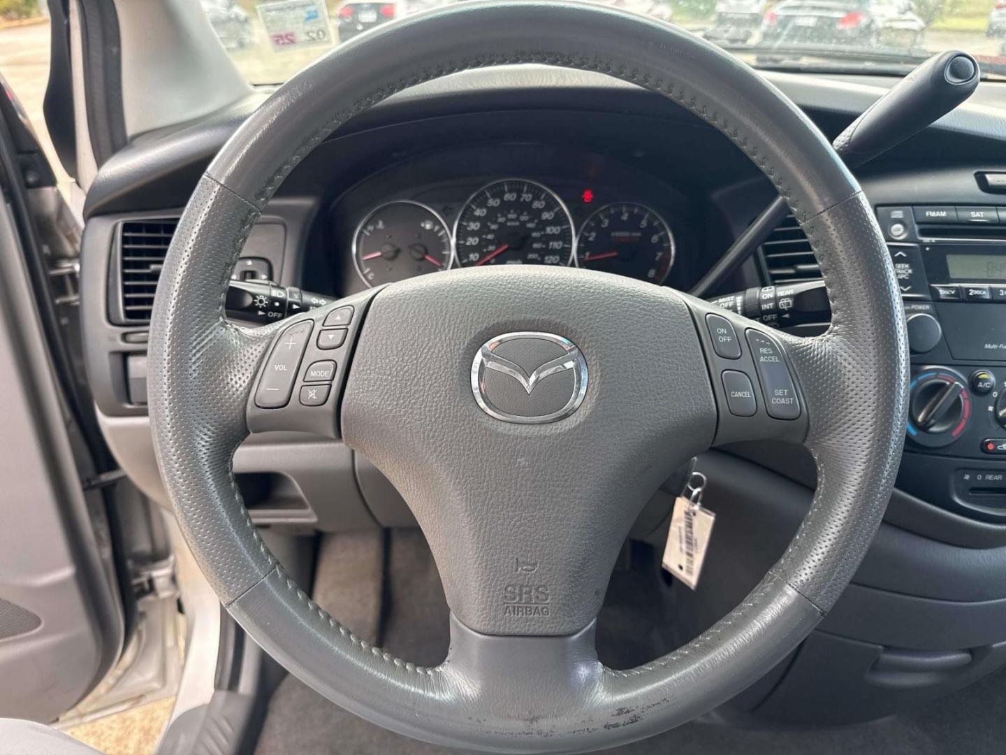 2005 Sunlight Silver Metallic /Gray Mazda MPV 4dr LX (JM3LW28J050) , Automatic transmission, located at 6904 Johnston St., Lafayette, LA, 70503, (337) 988-1960, 30.143589, -92.100601 - Photo#21