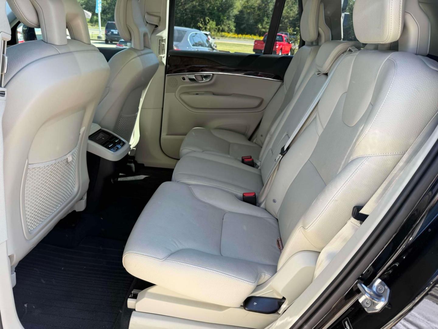 2018 Onyx Black Metallic /Blond Volvo XC90 T6 AWD 7-Passenger Momentum (YV4A22PK9J1) , Automatic transmission, located at 6904 Johnston St., Lafayette, LA, 70503, (337) 988-1960, 30.143589, -92.100601 - Photo#13