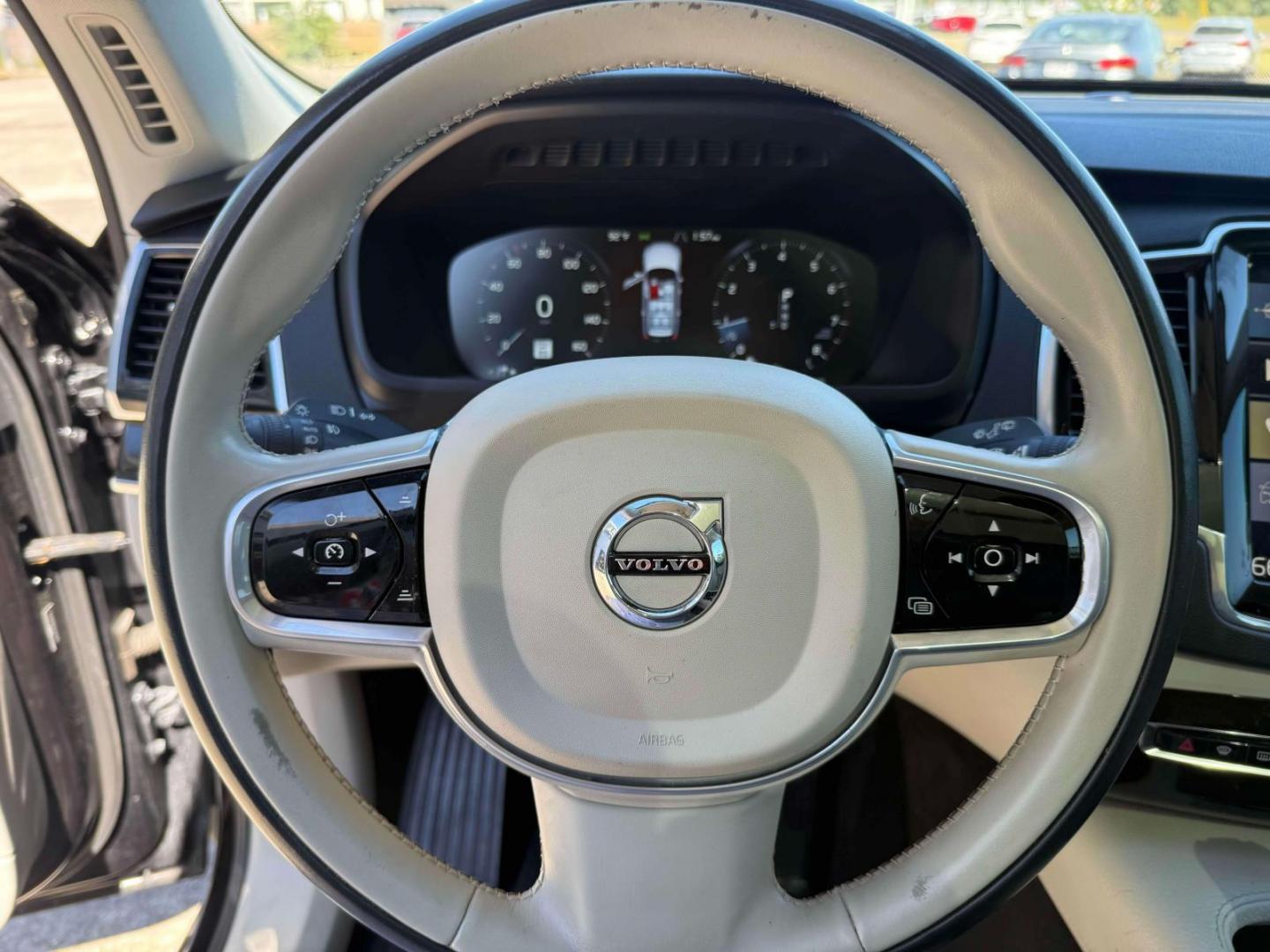2018 Onyx Black Metallic /Blond Volvo XC90 T6 AWD 7-Passenger Momentum (YV4A22PK9J1) , Automatic transmission, located at 6904 Johnston St., Lafayette, LA, 70503, (337) 988-1960, 30.143589, -92.100601 - Photo#21